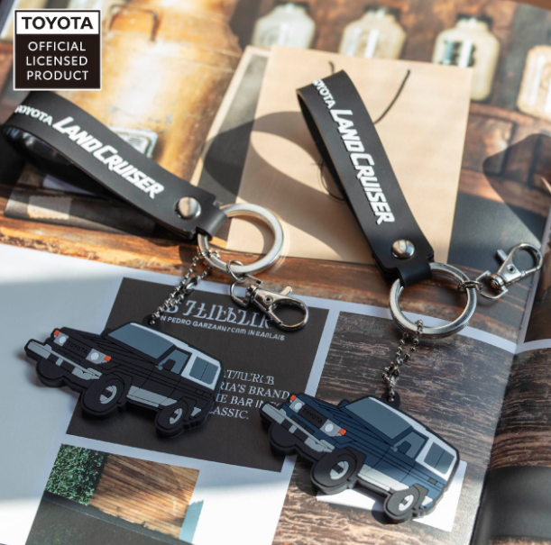 TOYOTA ラバーキーホルダー ランドクルーザー70(ブラック・グレー・ネイビー)