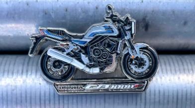 HONDA コラボ ピンバッジ【CB1100】WHITE/RED/BLACK – バイカーズ HONDA コラボ ピンバッジ【CB1100】WHITE/RED/BLACK – バイカーズ