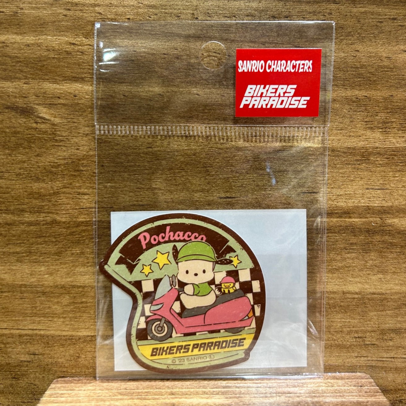 ポチャッコ ヘルメット型ステッカー サンリオキャラクターズ×バイカーズパラダイス