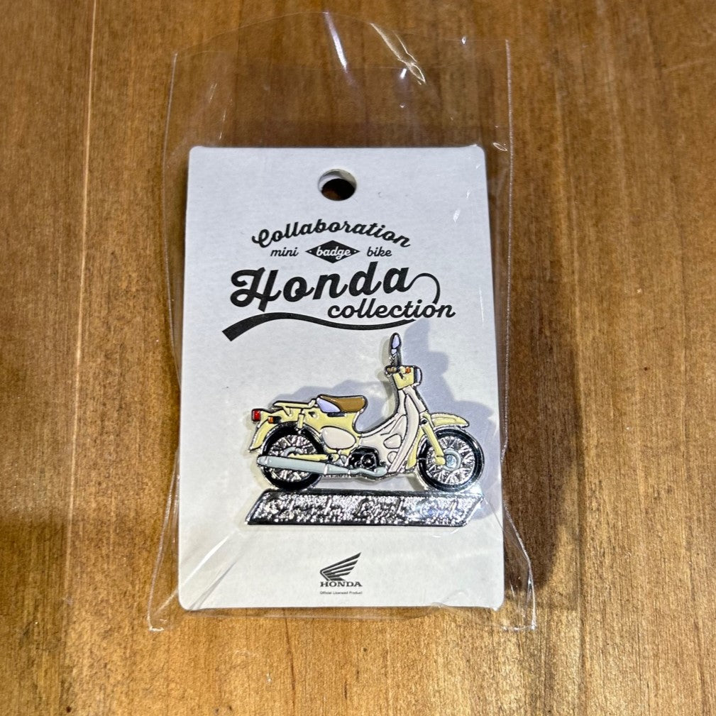 Hondaコラボピンバッジ【Little cub リトルカブ】YELLOW/BEIGE