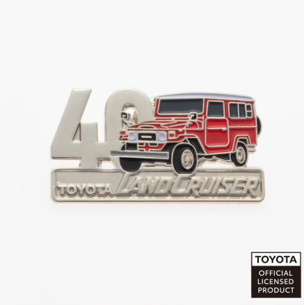 TOYOTA　ピンバッジ　ランドクルーザー40（ブルー・イエロー・レッド）