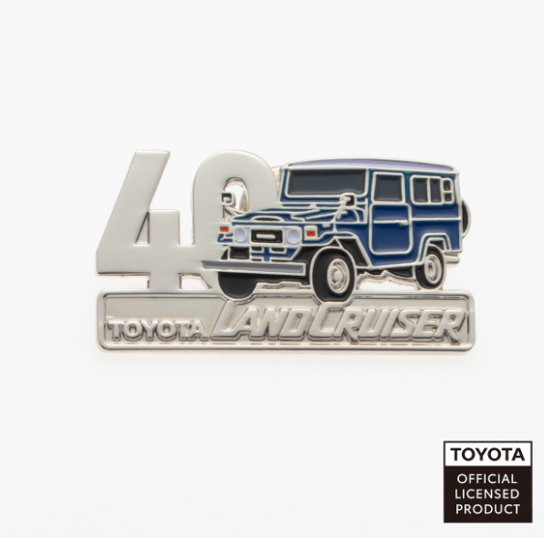 TOYOTA　ピンバッジ　ランドクルーザー40（ブルー・イエロー・レッド）