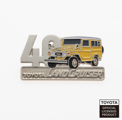 TOYOTA　ピンバッジ　ランドクルーザー40（ブルー・イエロー・レッド）